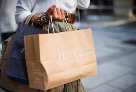 Budget Shopping Cappadocia - brown Henry paper bag