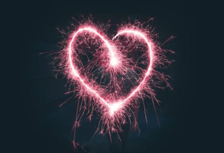 Romantic Retreat Cappadocia - heart shaped pink sparklers photography